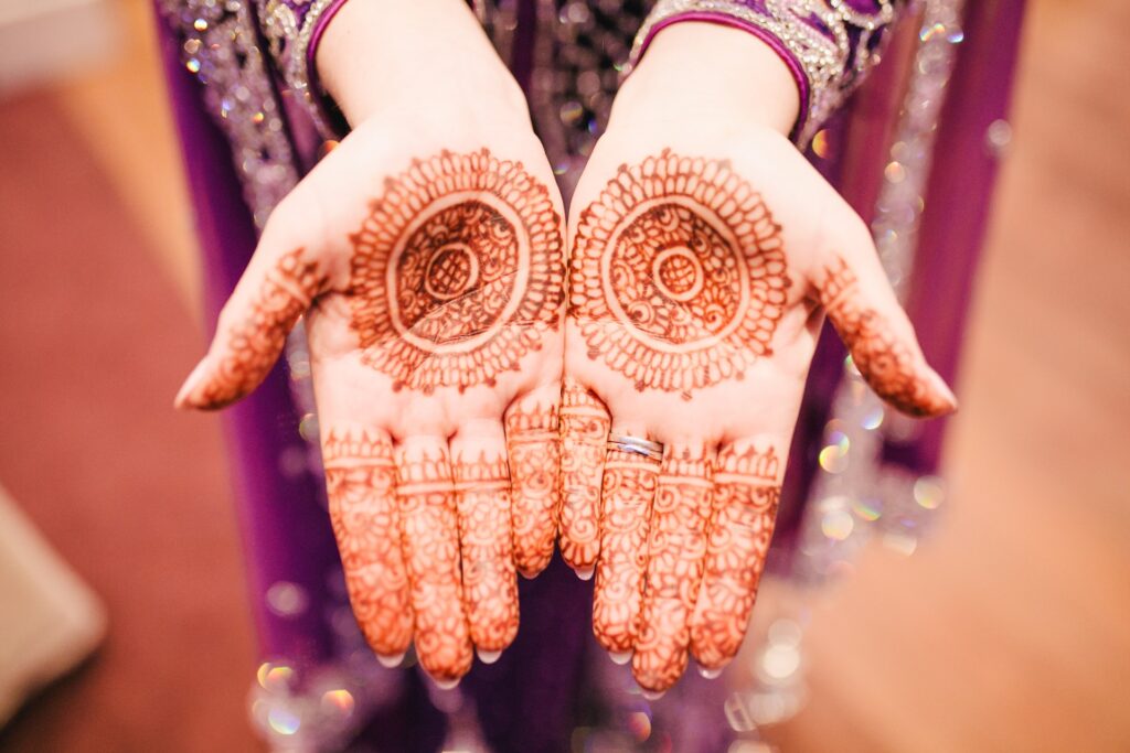 how to remove mehendi from hand